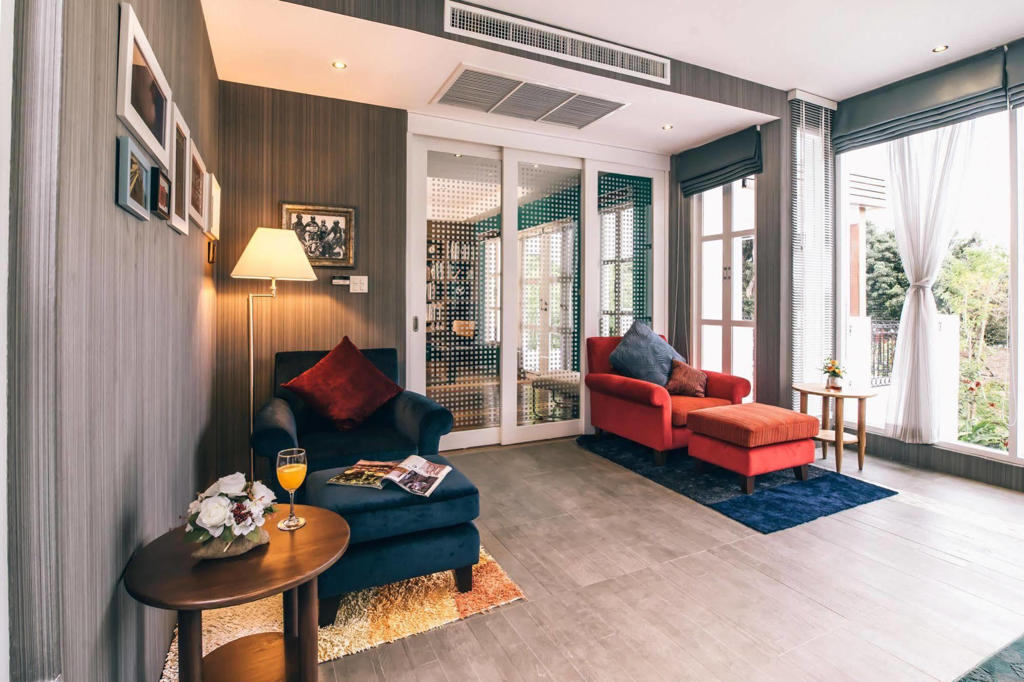 Monkey House Hotel Chiang Mai Exterior photo