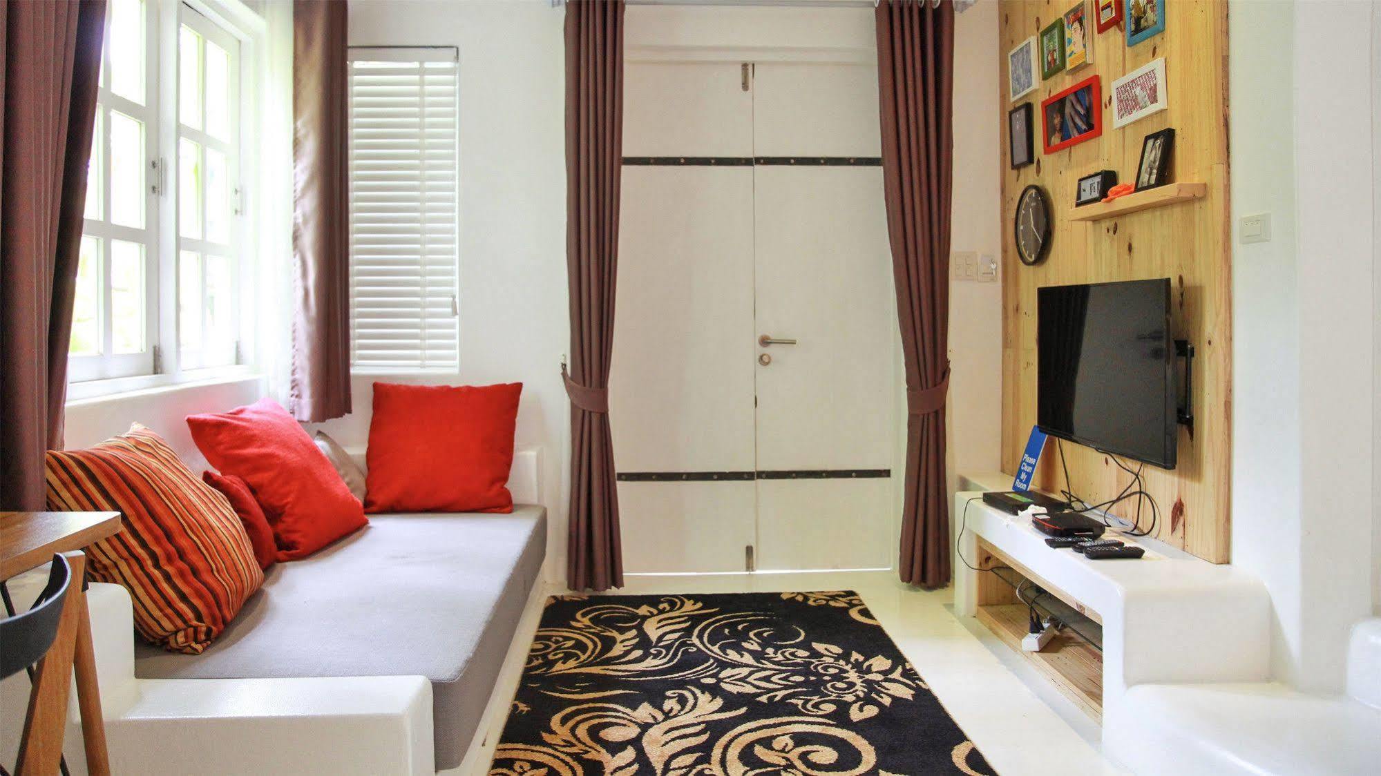 Monkey House Hotel Chiang Mai Exterior photo