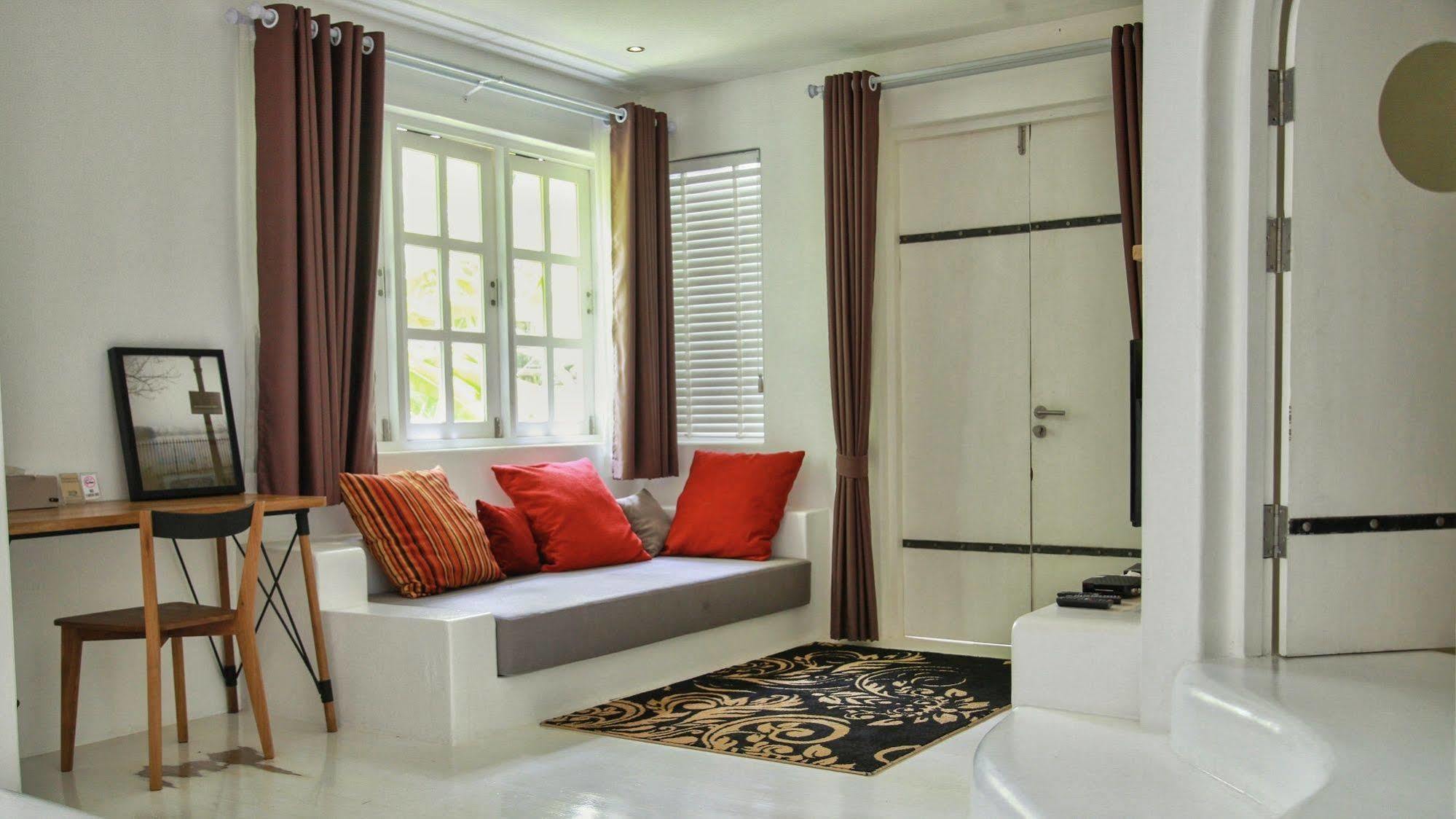 Monkey House Hotel Chiang Mai Exterior photo
